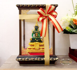 ตู้มุมทองเล็กพระแก้ว