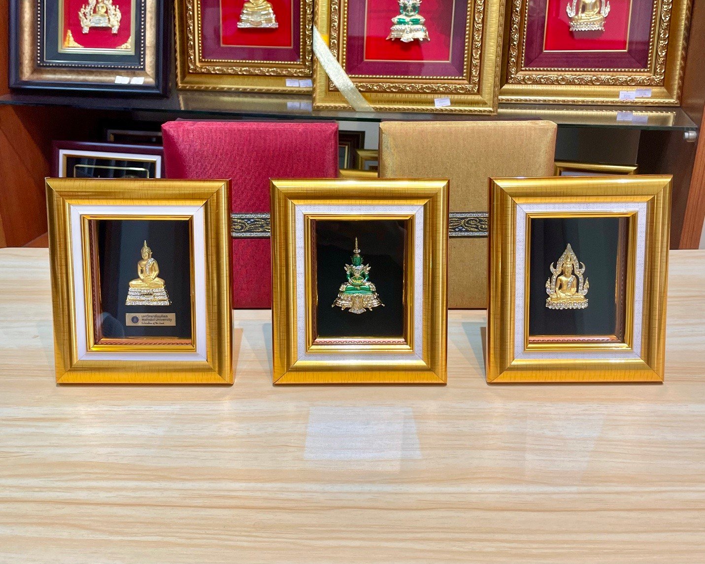 กรอบทองพระชินราช 